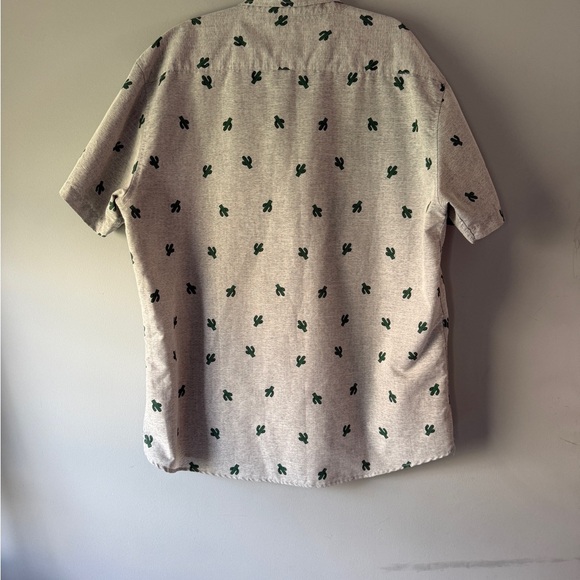 Molokai Surf Co. Gray Cactus Button Down - Size XXL - Picture 6 of 6